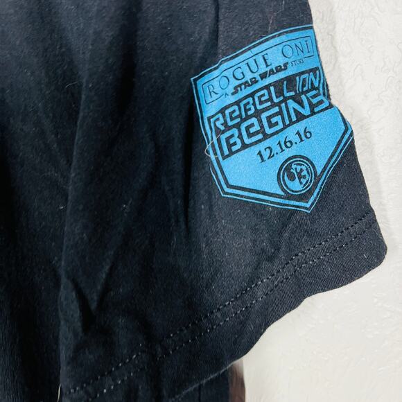 Star Wars Rogue One Graphic Tee Opening 12.16.16 Black Short Sleeve - M - Picture 2 of 4